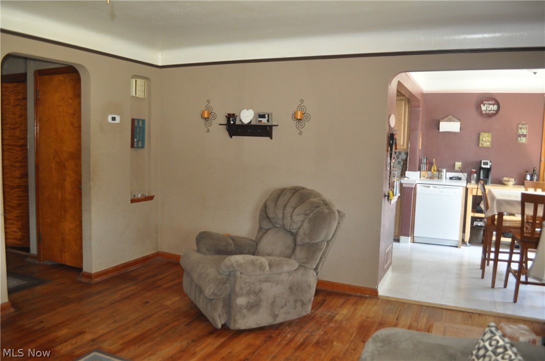 4106 Redfern Road Parma, OH 44134 - Photo 6 of 28