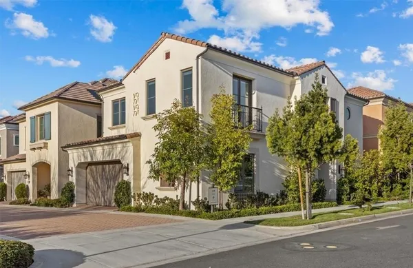 $6,300 | 117 Montero, Irvine, CA 92618