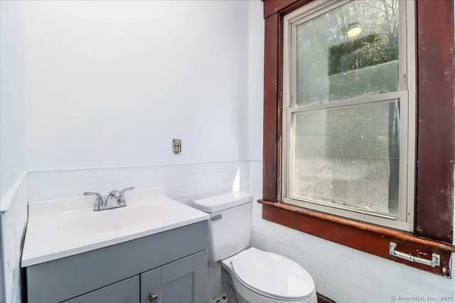 $1,995 | 130 Wellsville Avenue, Unit 2, New Milford, CT 06776