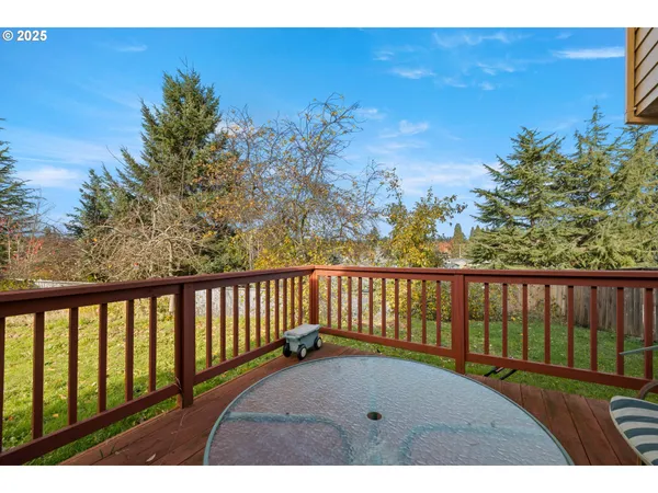 $527,000 | 4235 Southeast Anderegg Loop, Portland, OR 97236