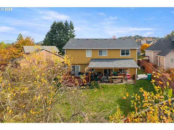 $527,000 | 4235 Southeast Anderegg Loop, Portland, OR 97236