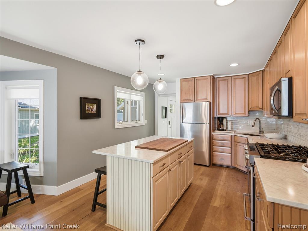 10435 Spring Street Fenton, MI 48430 - Photo 15 of 40