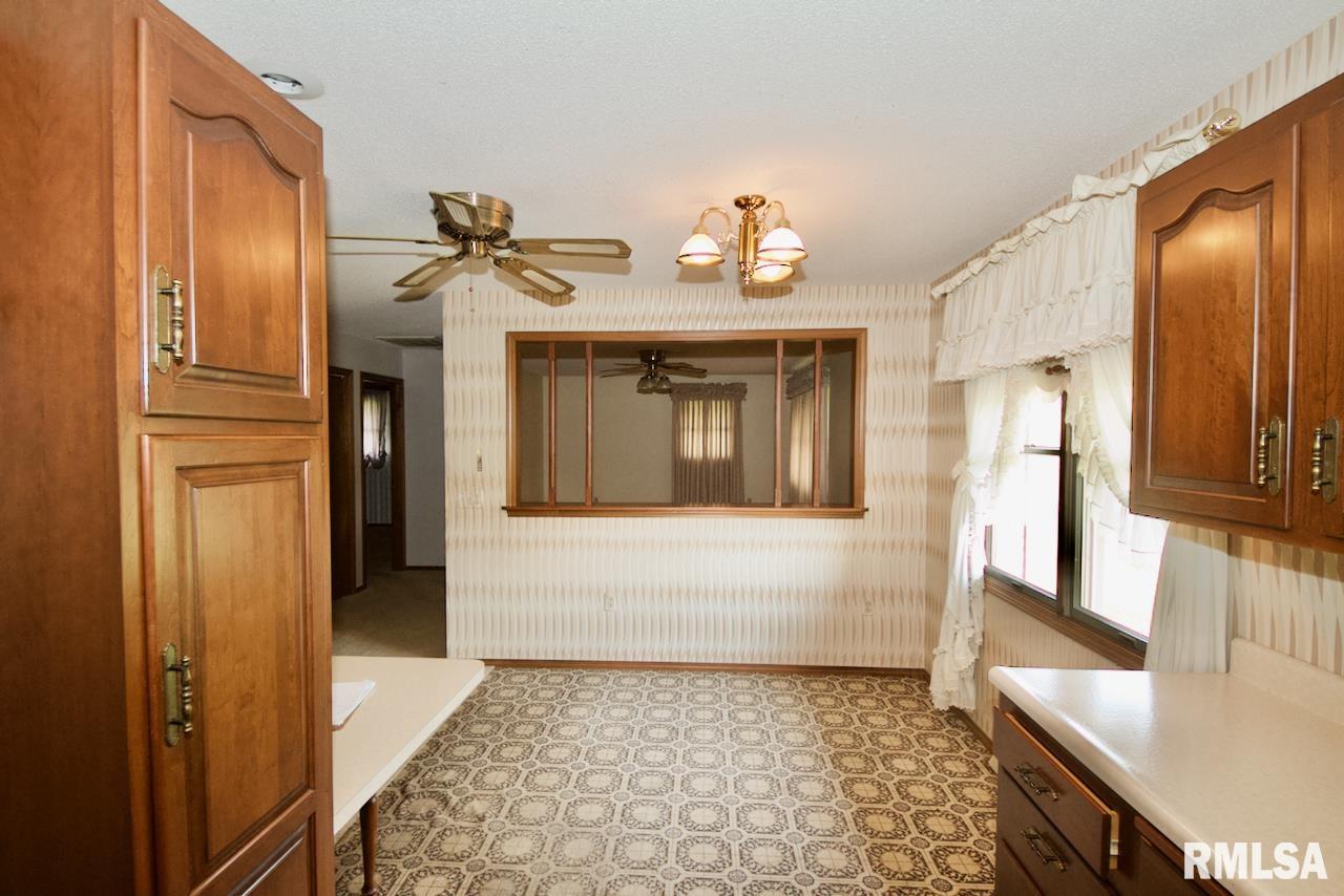 372 Murphysboro Lake Road Murphysboro, IL 62966 - Photo 26 of 37