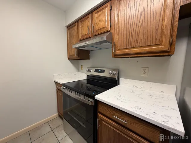 $2,300 | 9208 Tamarron Drive, Plainsboro, NJ 08536