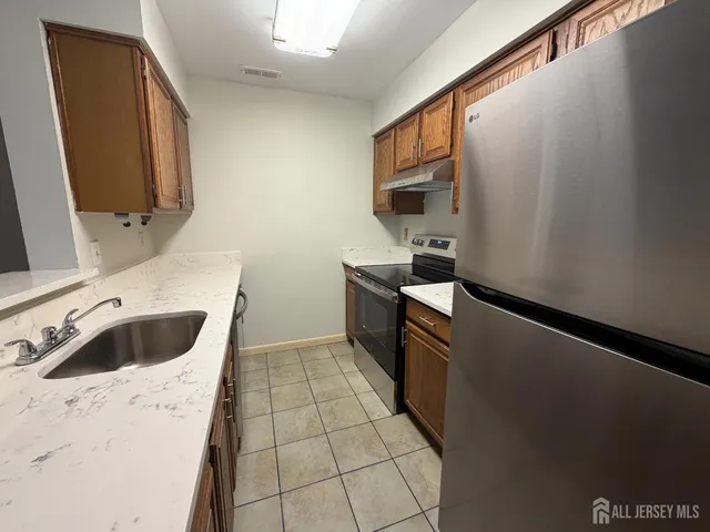 $2,300 | 9208 Tamarron Drive, Plainsboro, NJ 08536