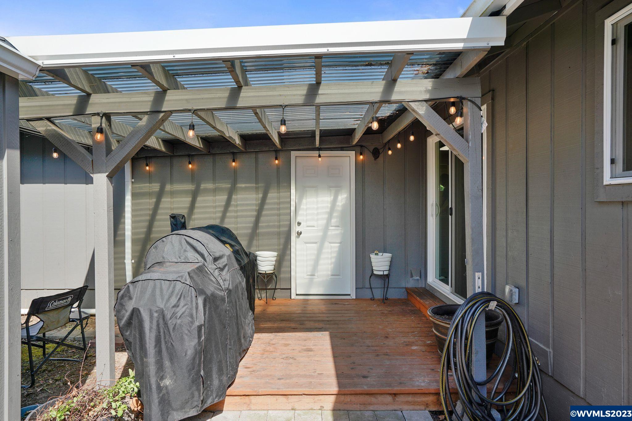 340 South 6th Street Lebanon, OR 97355 - Photo 19 of 26