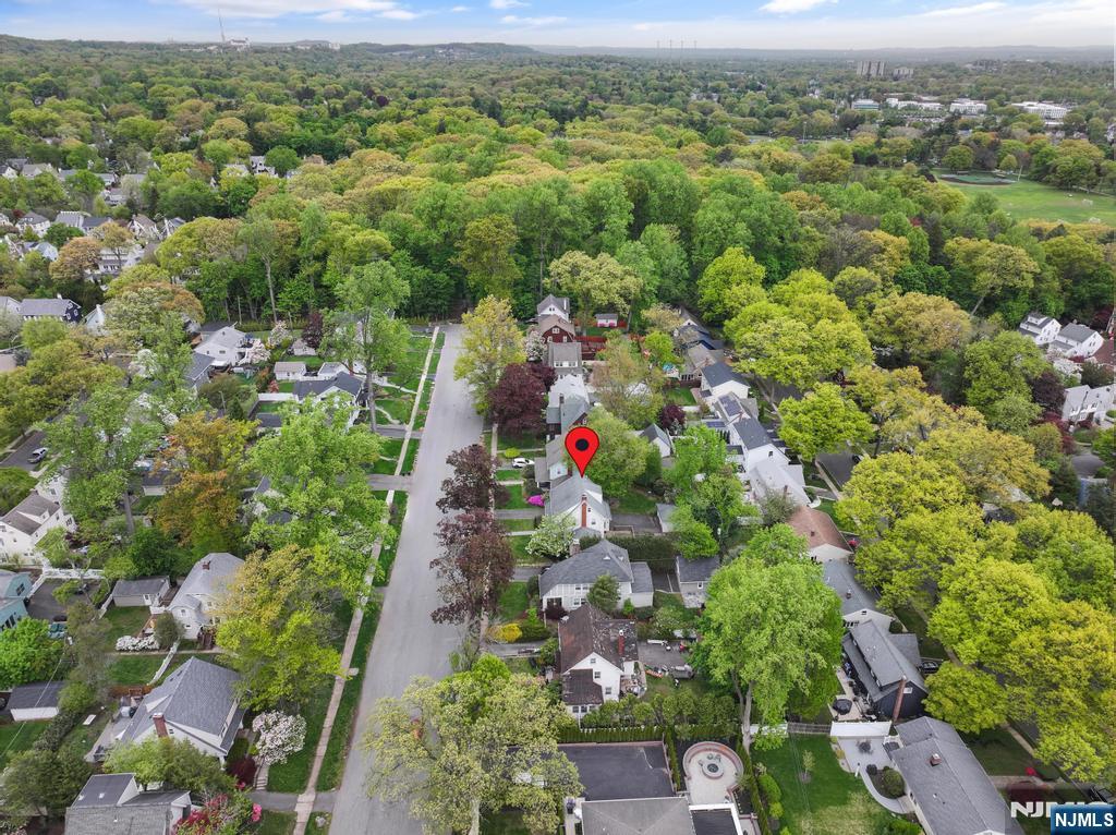 653 Ridgewood Avenue Bloomfield, NJ 07003 - Photo 27 of 27 an aerial view of a houses with a yard