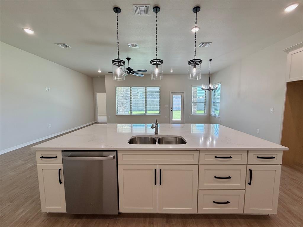 130 Lasso Loop Lorena, TX 76655 - Photo 6 of 32