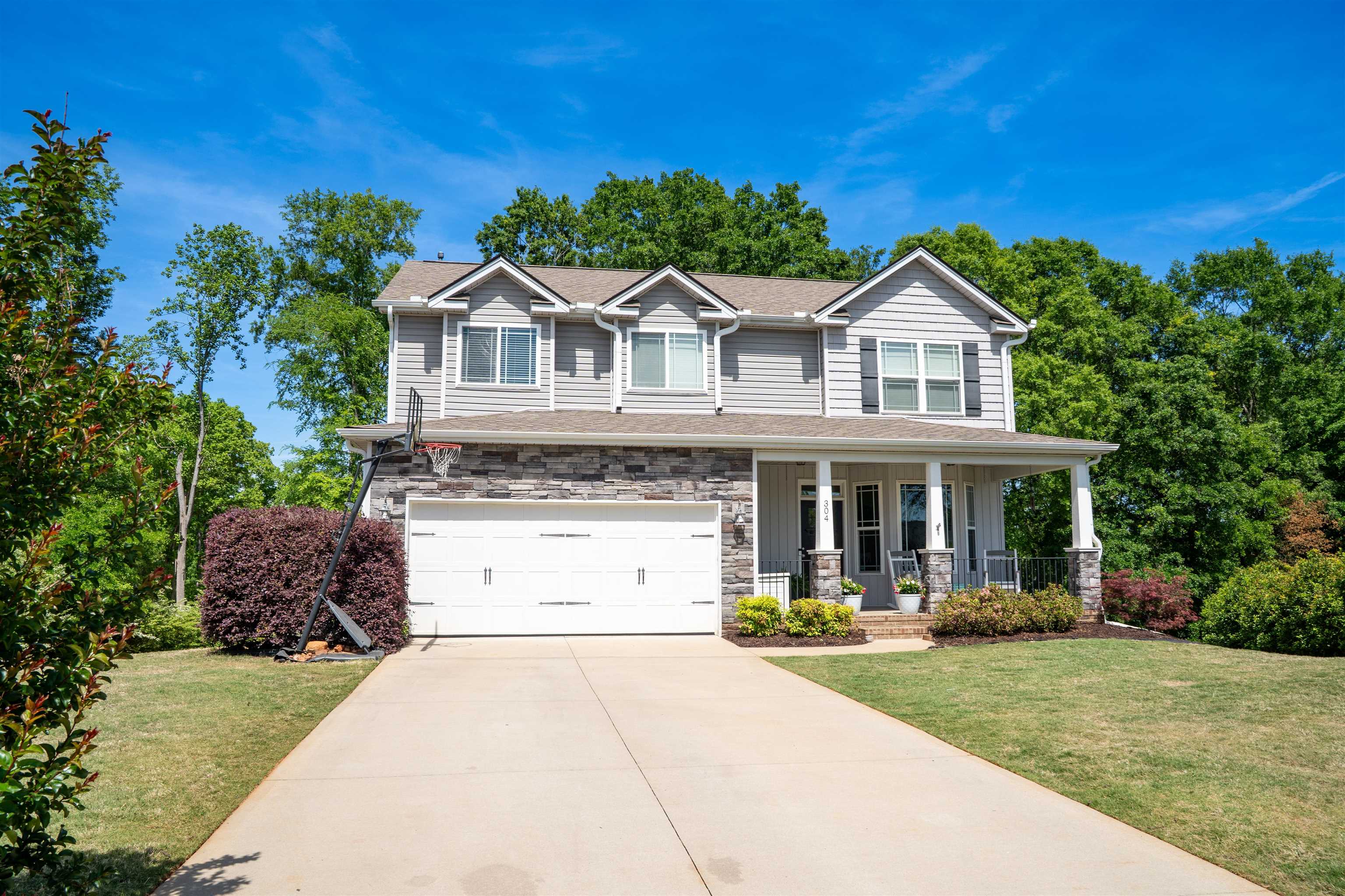 304 Grayson Drive Moore, SC 29369 - Photo 3 of 49