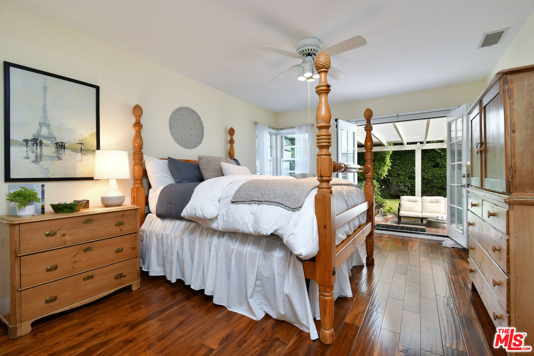 4226 Greenbush Avenue Sherman Oaks, CA 91423 - Photo 44 of 69 a bedroom with furniture and a large window