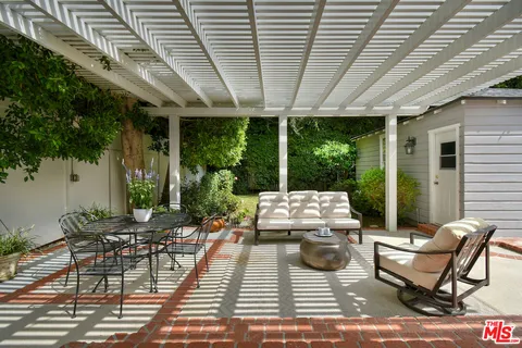 $1,299,000 | 4226 Greenbush Avenue, Sherman Oaks, CA 91423