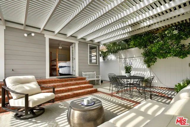 $1,349,000 | 4226 Greenbush Avenue, Sherman Oaks, CA 91423
