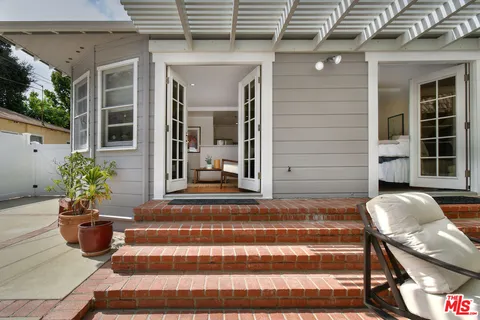 $1,299,000 | 4226 Greenbush Avenue, Sherman Oaks, CA 91423