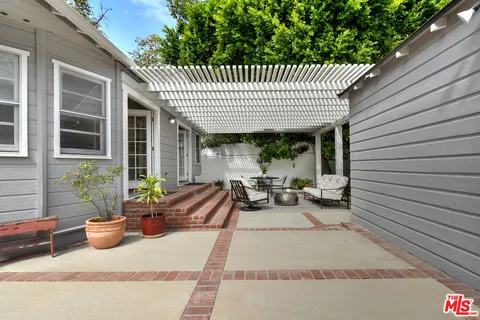 $1,299,000 | 4226 Greenbush Avenue, Sherman Oaks, CA 91423