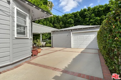 $1,299,000 | 4226 Greenbush Avenue, Sherman Oaks, CA 91423