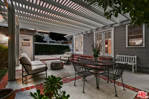 $1,299,000 | 4226 Greenbush Avenue, Sherman Oaks, CA 91423