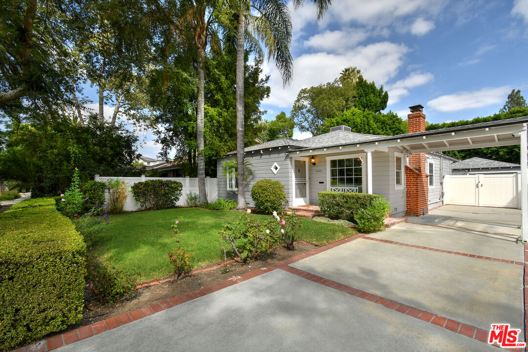 4226 Greenbush Avenue Sherman Oaks, CA 91423 - Photo 7 of 69