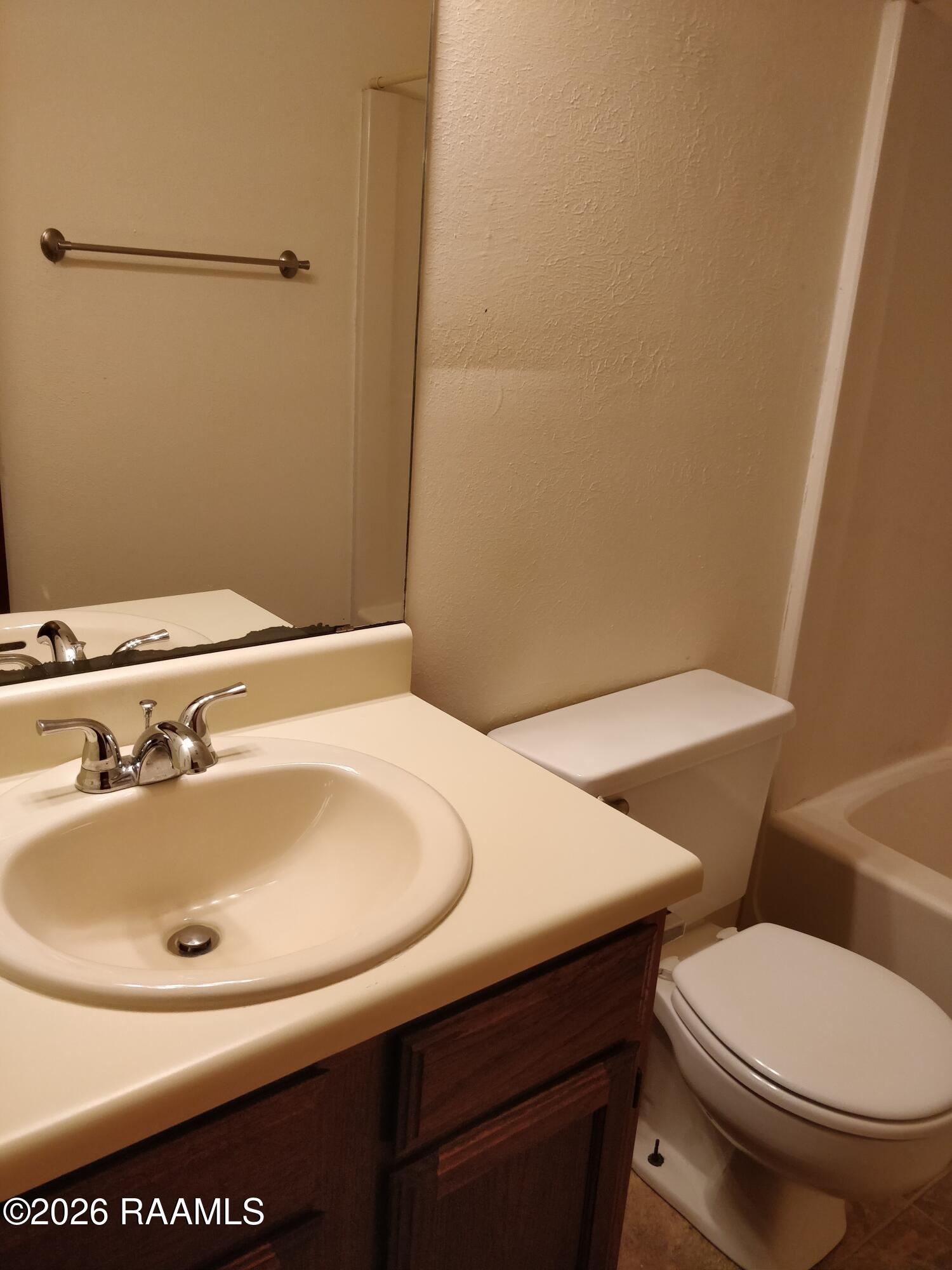 704 Bonin Road, Unit D Lafayette, LA 70508 - Photo 3 of 12 12