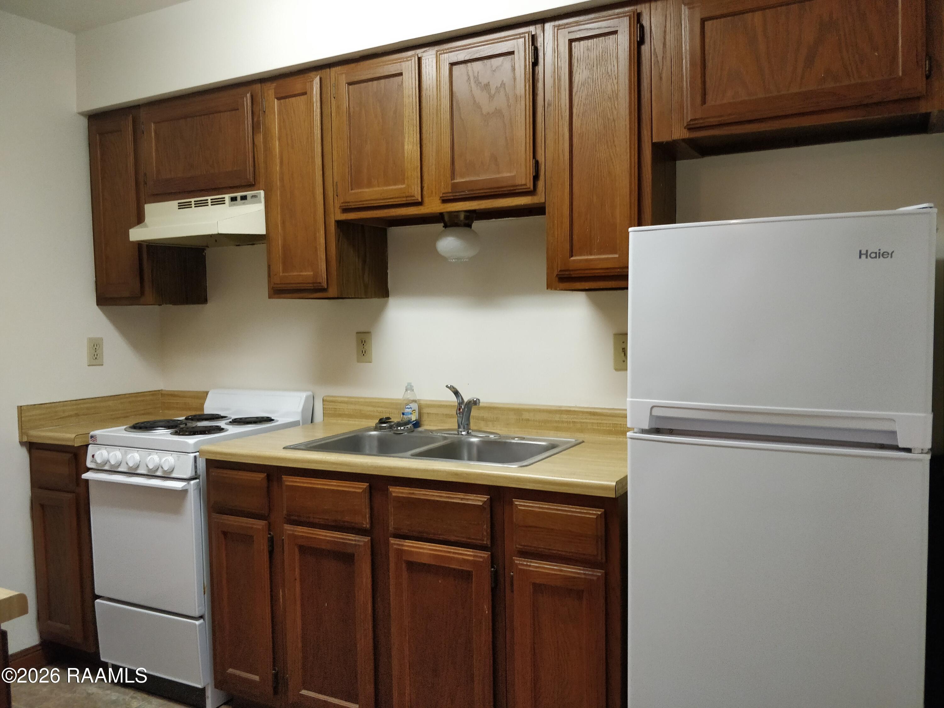 704 Bonin Road, Unit D Lafayette, LA 70508 - Photo 9 of 12 6