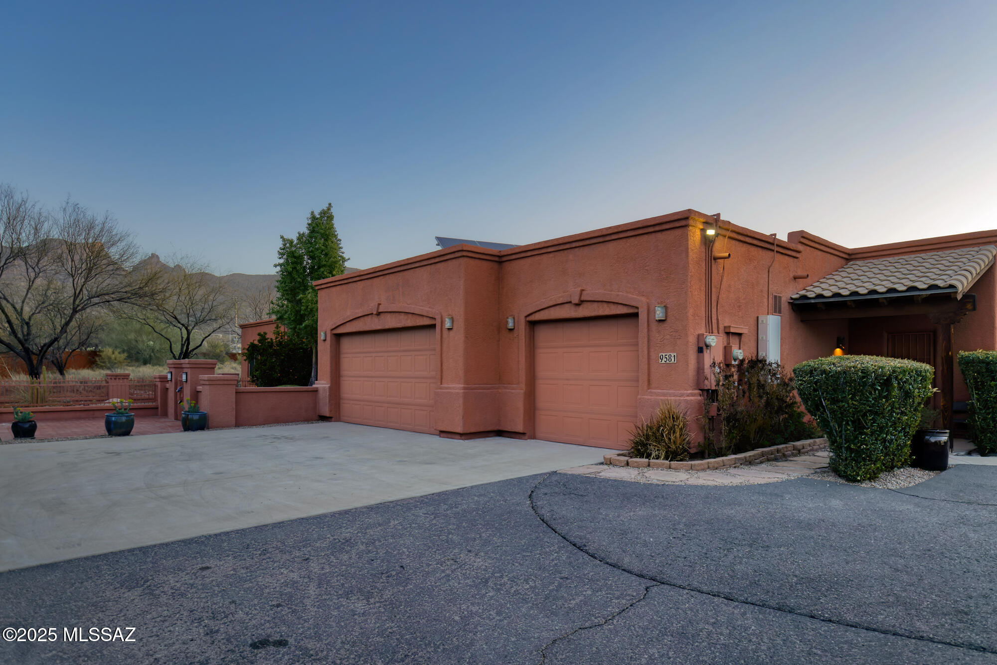 9581 East Snyder Road Tucson, AZ 85749 - Photo 4 of 50 Gallery Image 4