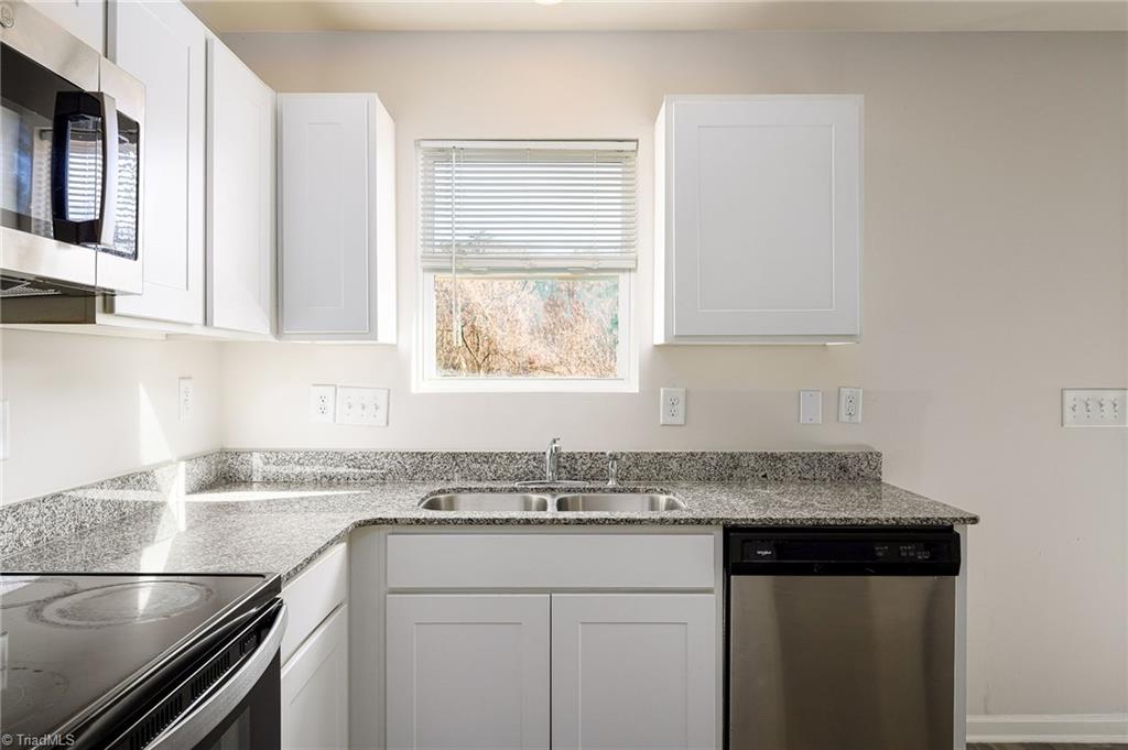 1229 Butler Street Winston-Salem, NC 27107 - Photo 6 of 26