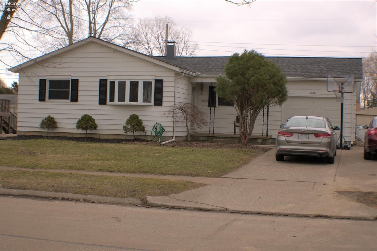 2144 South Oldgate Road Sandusky, OH 44870 - Photo 1 of 16 Gallery Image 1