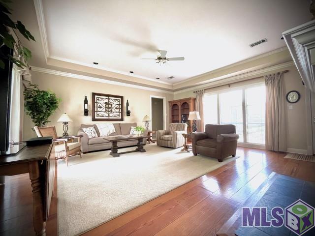 217 Charter Ridge Court Baton Rouge, LA 70810 - Photo 2 of 27