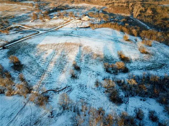 $5,280,000 | 14546 Northeast County Road 5313, Adrian, MO 64720