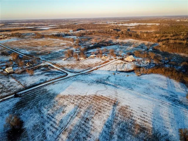 $5,280,000 | 14546 Northeast County Road 5313, Adrian, MO 64720