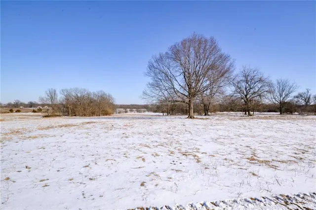 $5,280,000 | 14546 Northeast County Road 5313, Adrian, MO 64720