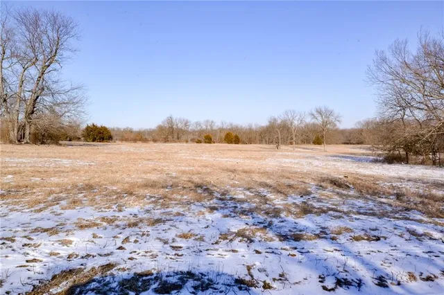 $5,280,000 | 14546 Northeast County Road 5313, Adrian, MO 64720