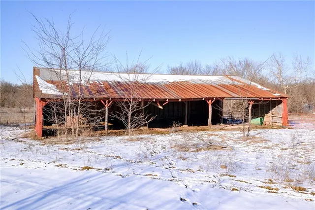 $5,280,000 | 14546 Northeast County Road 5313, Adrian, MO 64720
