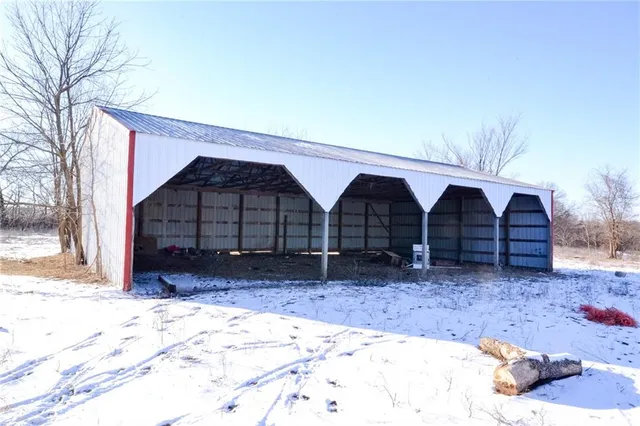 $5,280,000 | 14546 Northeast County Road 5313, Adrian, MO 64720