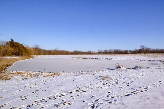 $5,280,000 | 14546 Northeast County Road 5313, Adrian, MO 64720