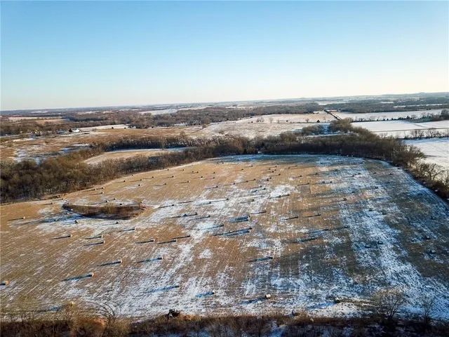 $5,280,000 | 14546 Northeast County Road 5313, Adrian, MO 64720
