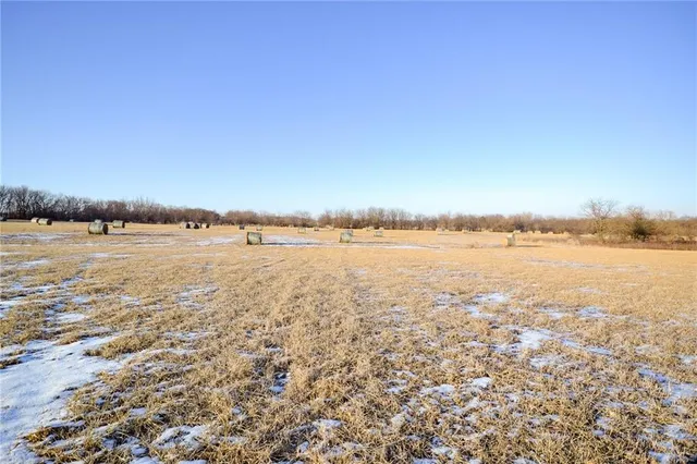 $5,280,000 | 14546 Northeast County Road 5313, Adrian, MO 64720