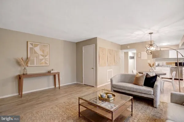 $1,750 | 3200 South 28th Street, Unit 204, Alexandria, VA 22302