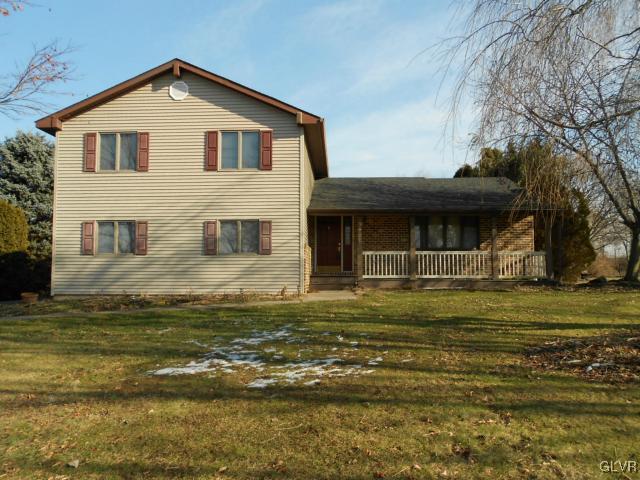 3920 Country Club Road Easton, PA 18045 - Photo 1 of 25 Front of house