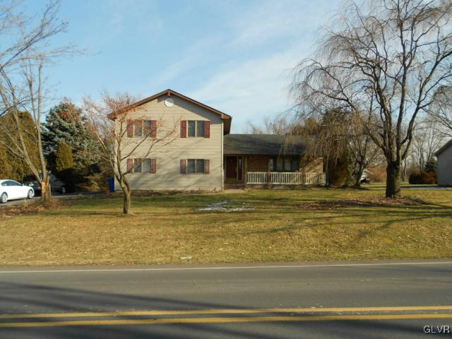 3920 Country Club Road Easton, PA 18045 - Photo 3 of 25 Gallery Image 3