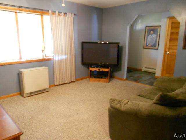 3920 Country Club Road Easton, PA 18045 - Photo 10 of 25 Living room with bay window