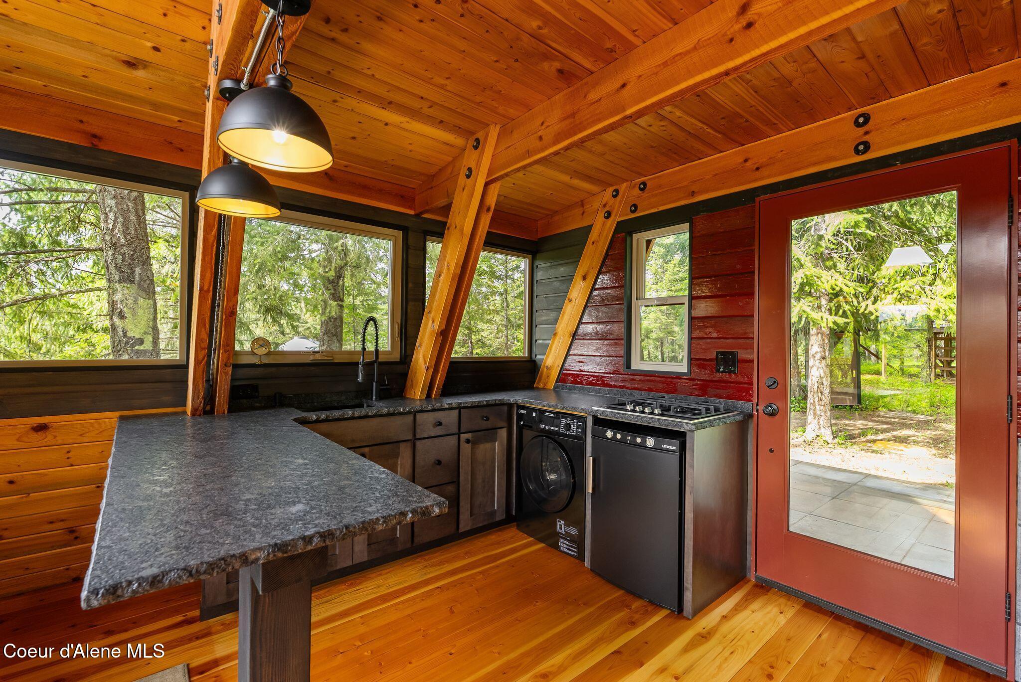 45 Rascals Road Sandpoint, ID 83864 - Photo 20 of 55 .
