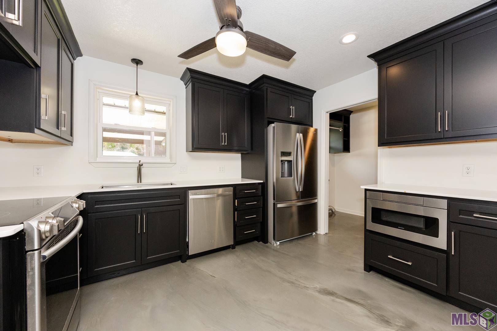 12424 Mollylea Drive Baton Rouge, LA 70815 - Photo 2 of 43