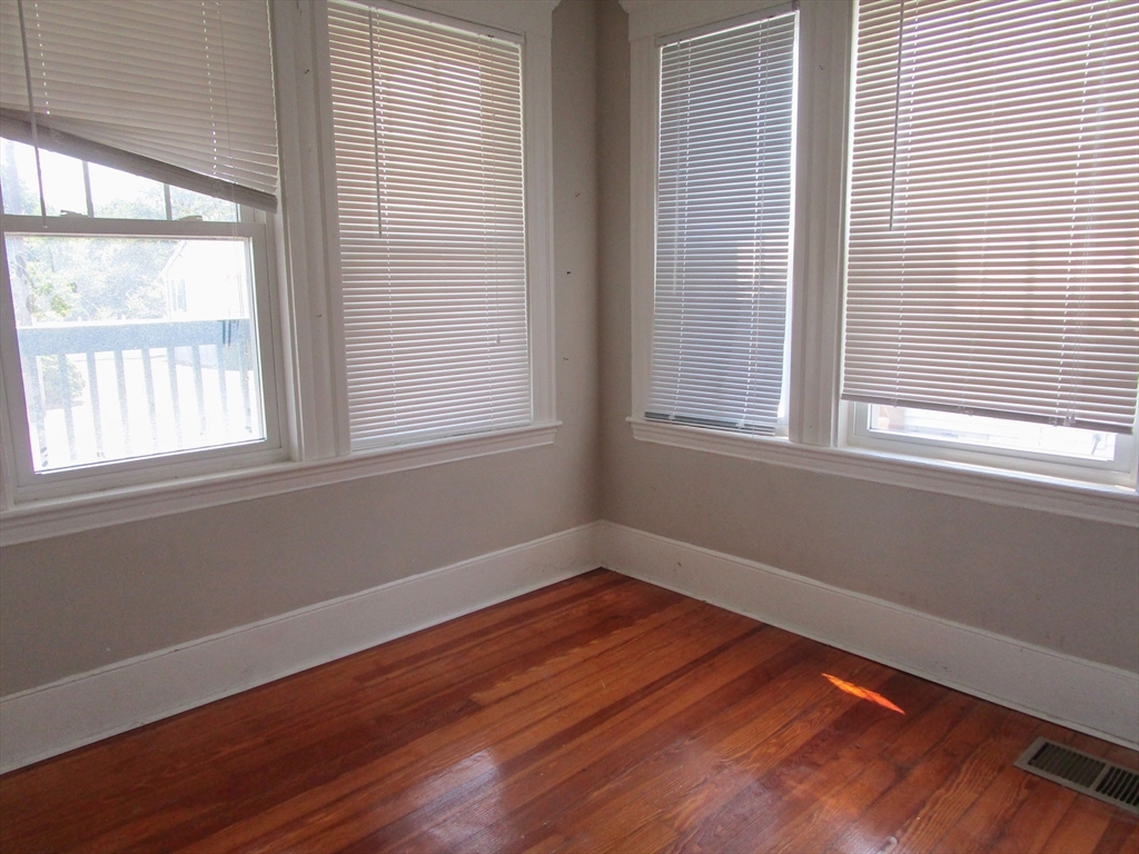 4 Sheldon Road Peabody, MA 01960 - Photo 14 of 21 Gallery Image 14