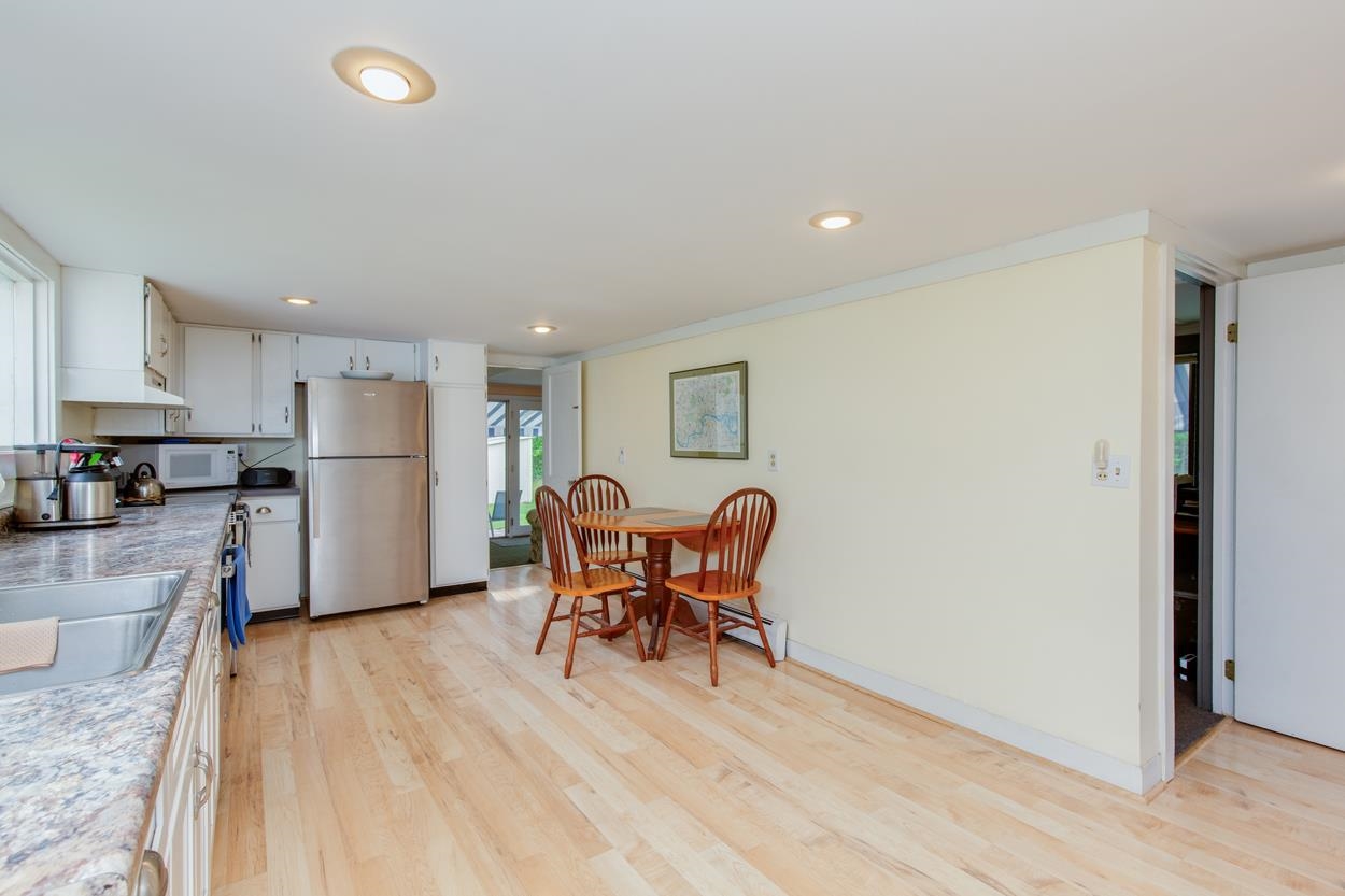 493 Clinton Street Concord, NH 03301 - Photo 11 of 58