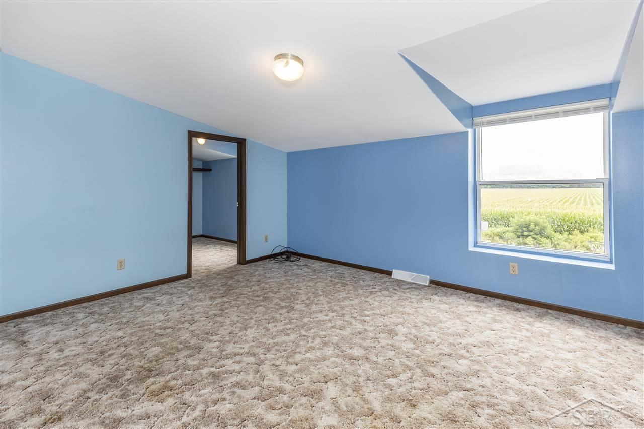 7531 Hart Road Saginaw, MI 48609 - Photo 17 of 36 50051307-16.JPG