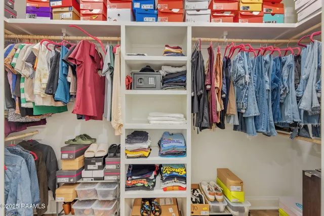 $221,000 | 229 Alpine Drive, Lafayette, LA 70506