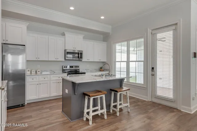 $221,000 | 229 Alpine Drive, Lafayette, LA 70506