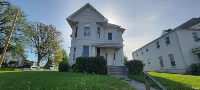 $1,500,000 | 309 Southeast 2nd Street, Washington, IN 47501