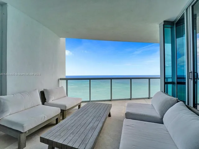 $36,000 | 17121 Collins Avenue, Unit 3905/3904, Sunny Isles Beach, FL 33160