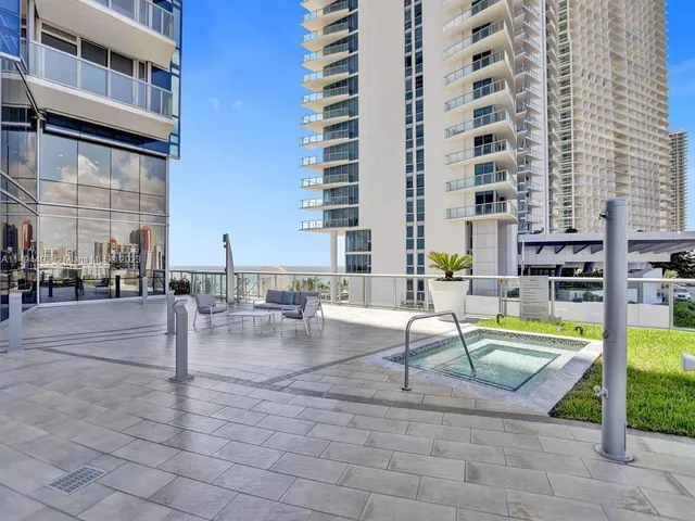 $36,000 | 17121 Collins Avenue, Unit 3905/3904, Sunny Isles Beach, FL 33160